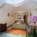 グラール 4* ラヴェッロ