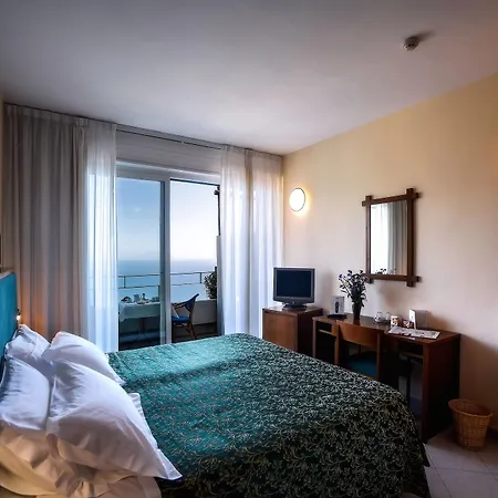 Hotel Graal 4*