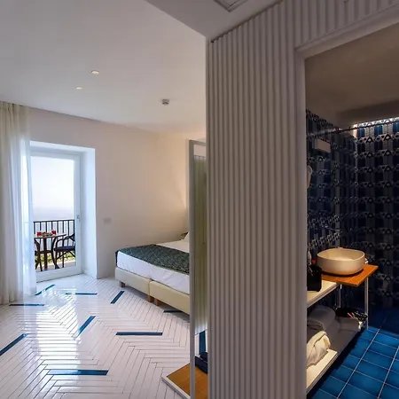 Graal Hotel