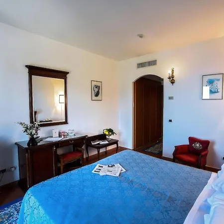 Hotel Graal 4*